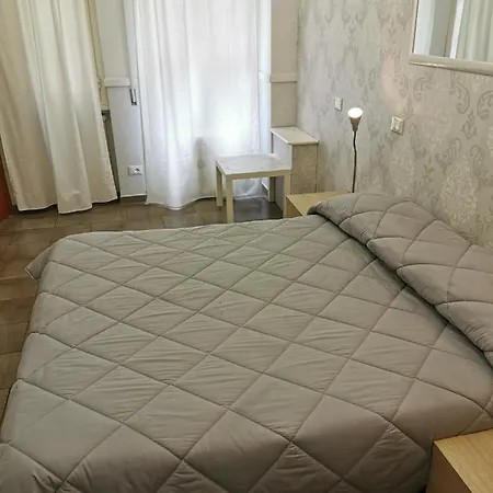 Couette-café Piramide Rome